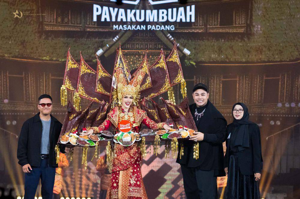 Potret Kostum Nasional Nova Liana di Miss Grand International 2024 (dok. Yayasan Dunia Mega Bintang)