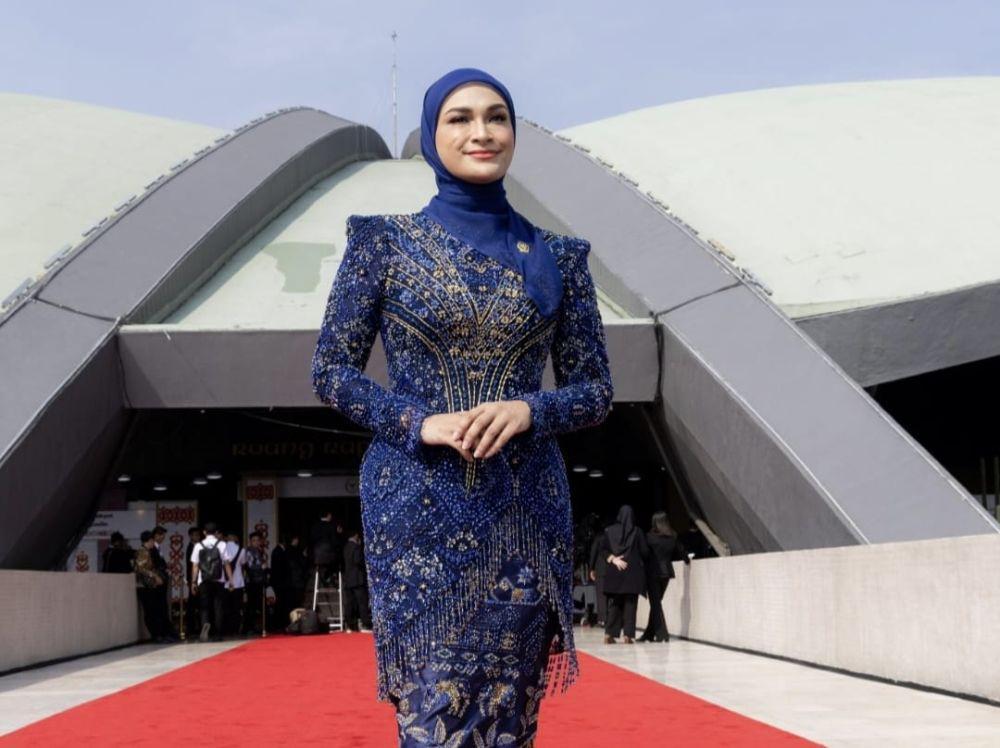 Tampil Kece di Pelantikan DPR, Putri Zulkifli Klaim Pakai Produk Lokal