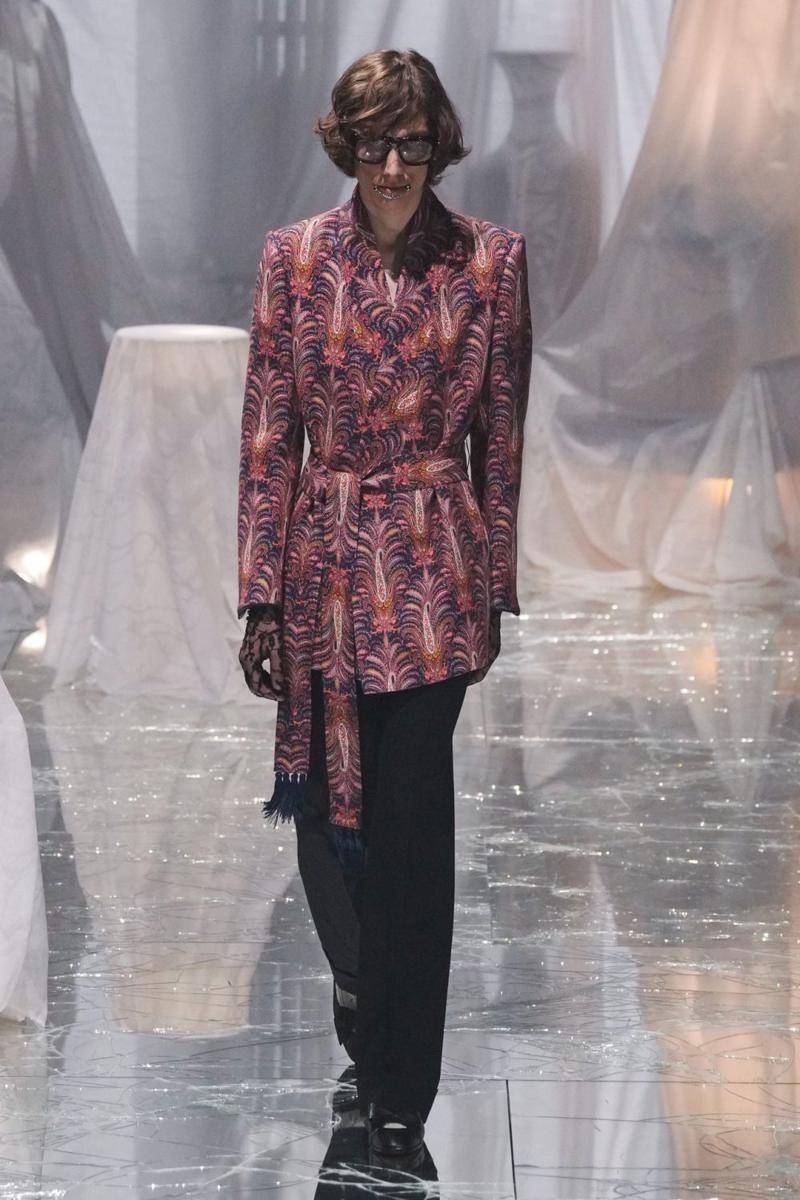 Valentino S/S '25 di Paris Fashion Week 2024 (dok. Valentino)