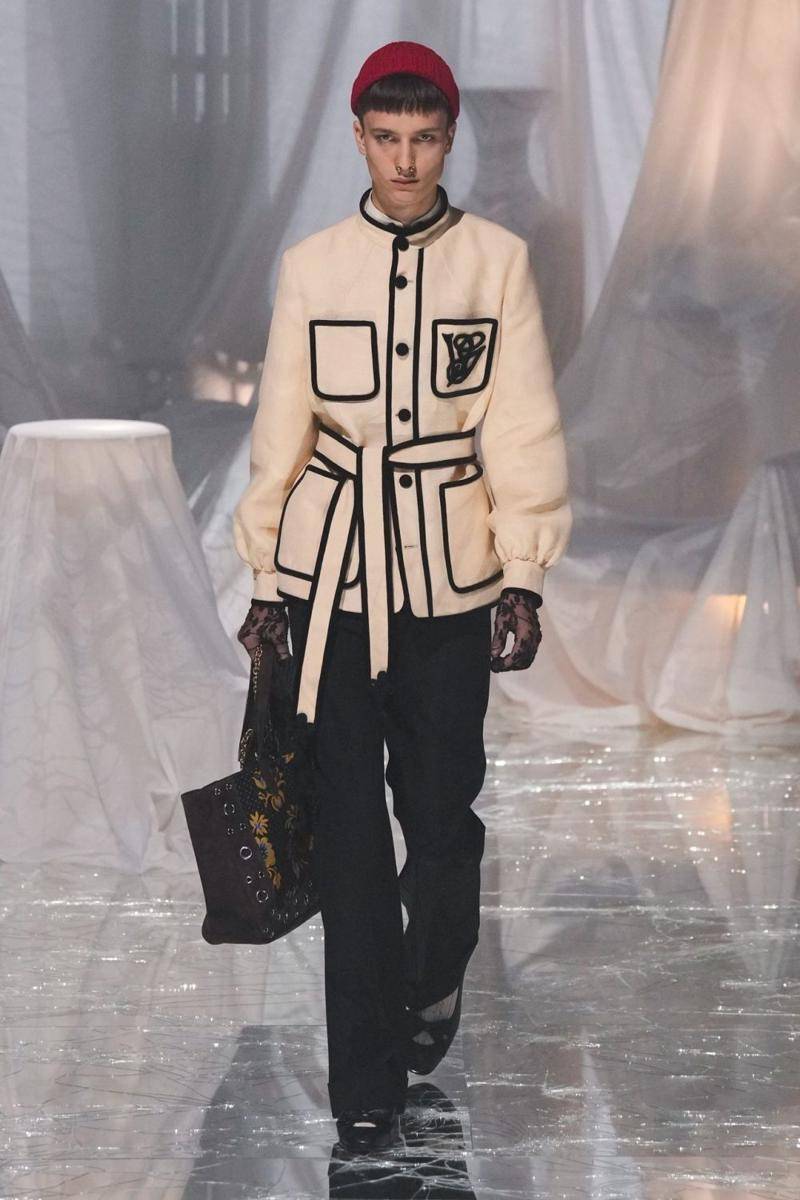 Valentino S/S '25 di Paris Fashion Week 2024 (dok. Valentino)