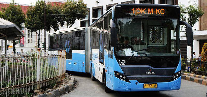 ilustrasi bis transjakarta jurusan blok m (flickr.com/Riski Pajri Yansyah)