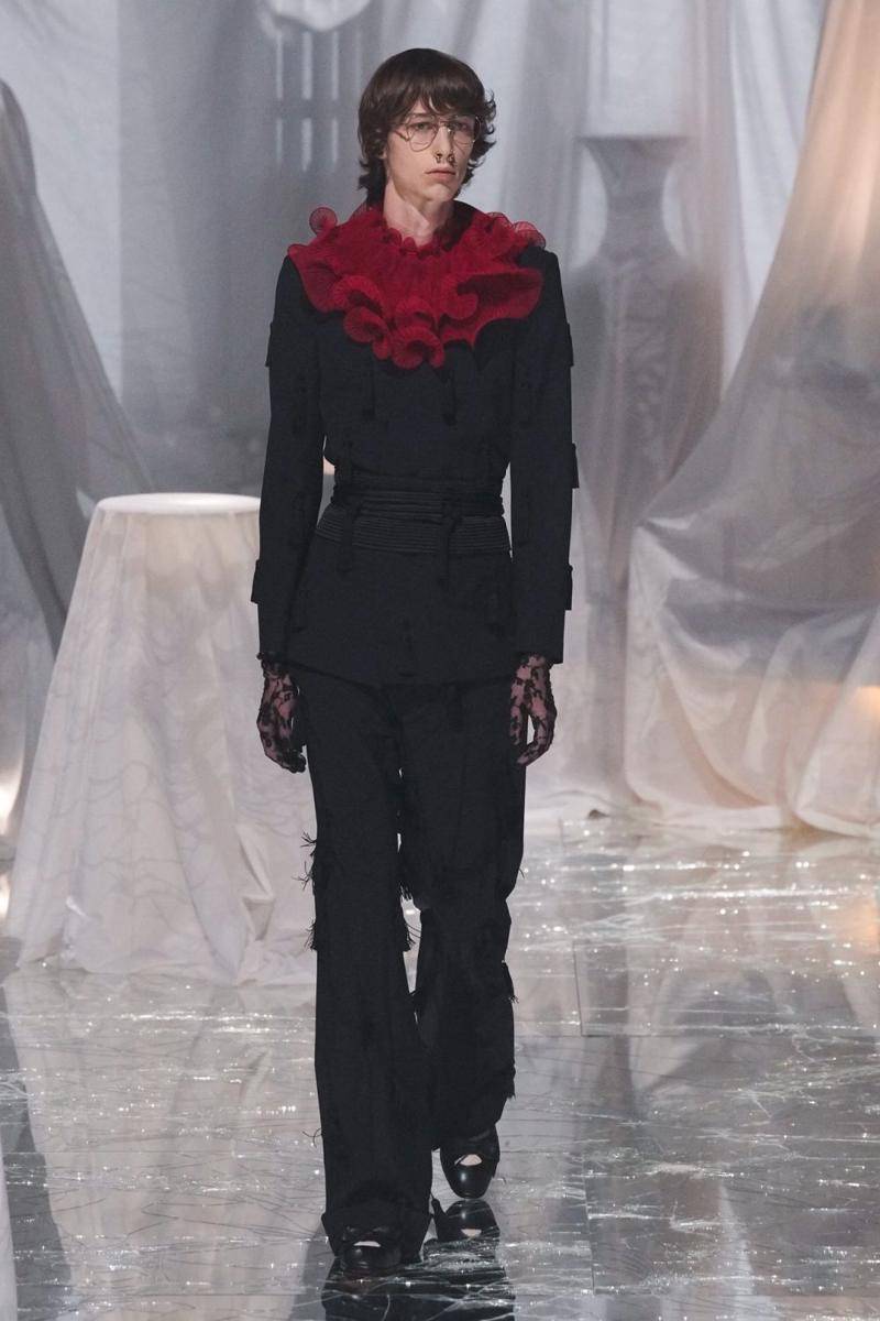 Valentino S/S '25 di Paris Fashion Week 2024 (dok. Valentino)