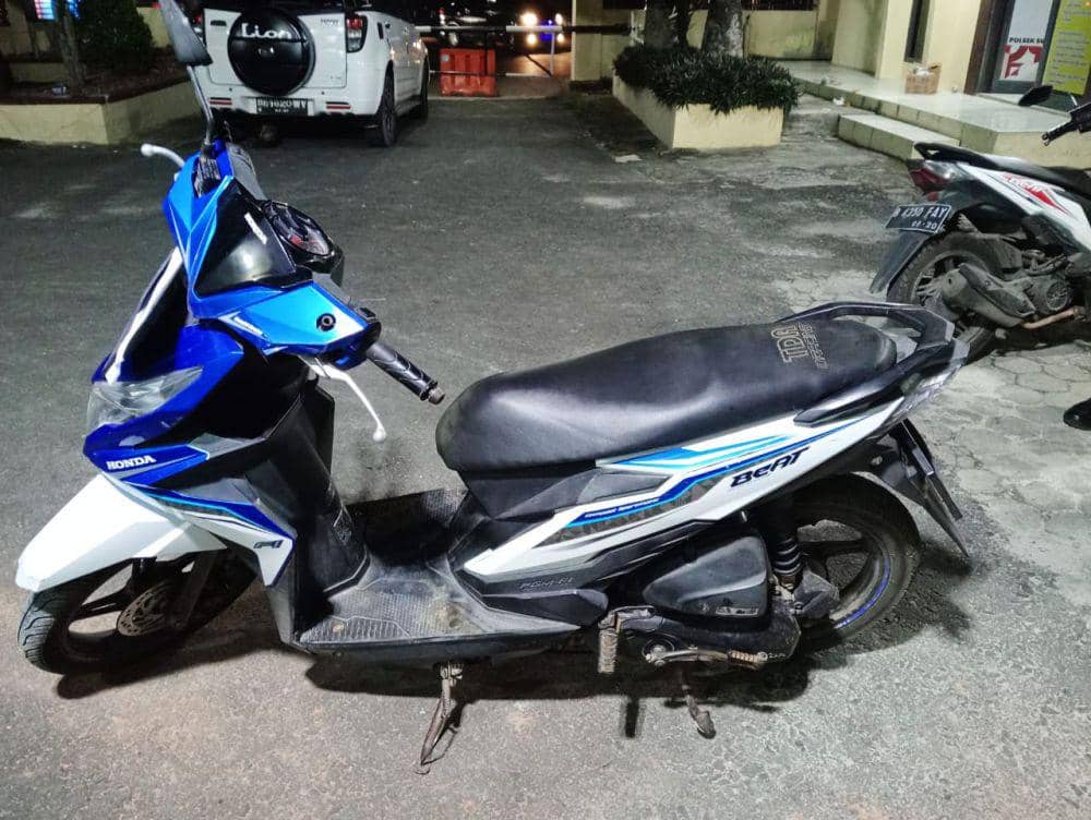 Ungkap kasus pencurian dan perdagangan hingga pemalsuan dokumen sepeda motor curian dibekuk personel Tekab 308 Polsek Seputih Raman bersama Polsek Sukarame. (Dok. Polres Lamteng).