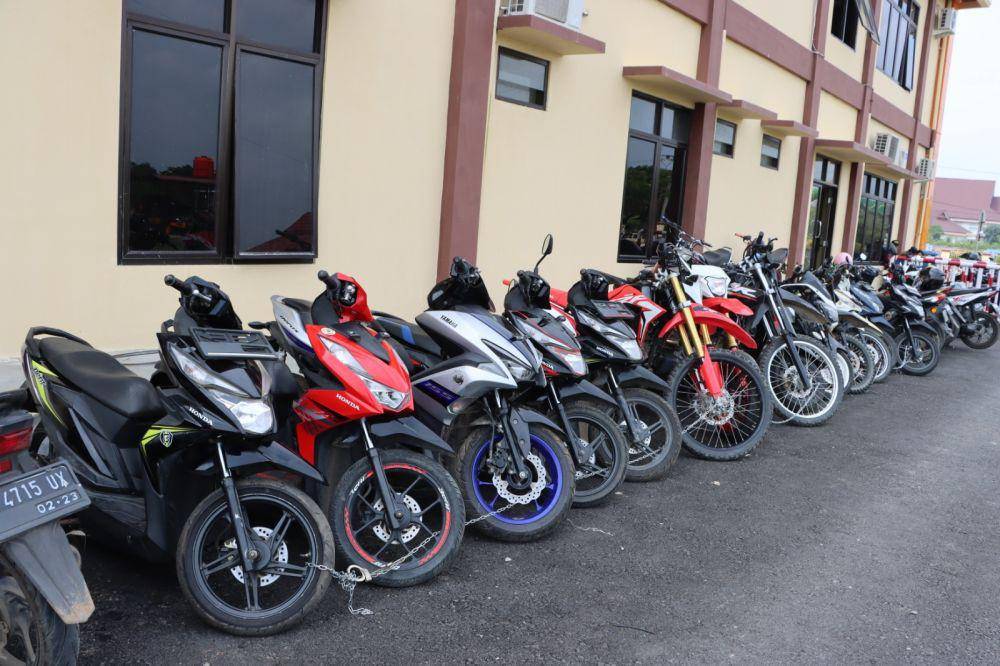 Polisi gabungan ungkap kasus komplotan pencurian motor di wilayah hukum Pringsewu. (Dok. Polres Pringsewu).