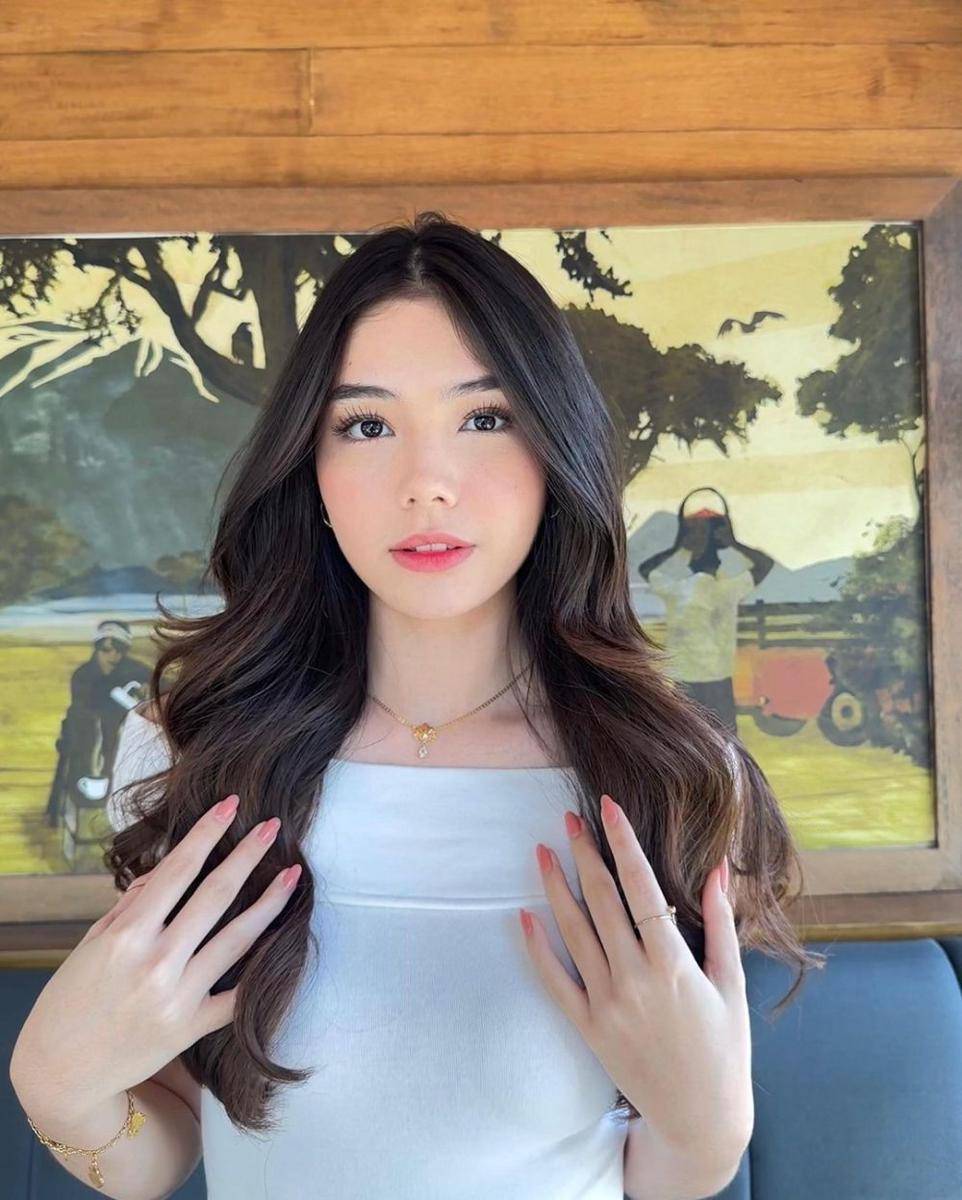 Lea Ciarachel (instagram.com/ciarachelfx)