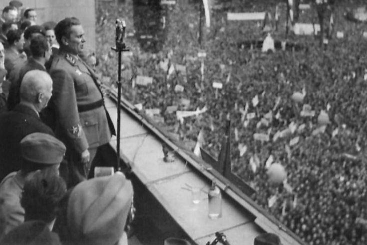 Hari Kemerdekaan Yugoslavia pada 27 Maret 1945 (commons.wikimedia.org/Sersan D.C. Johnson)