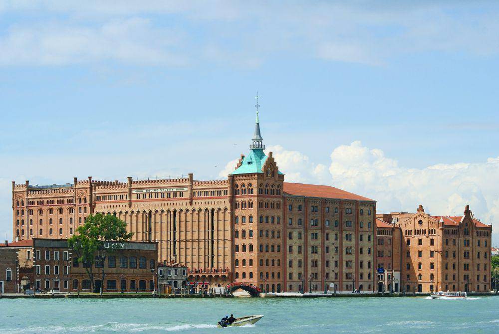 Molino Stucky, Giudecca, Venesia (commons.wikimedia.org/Didier Descouens)