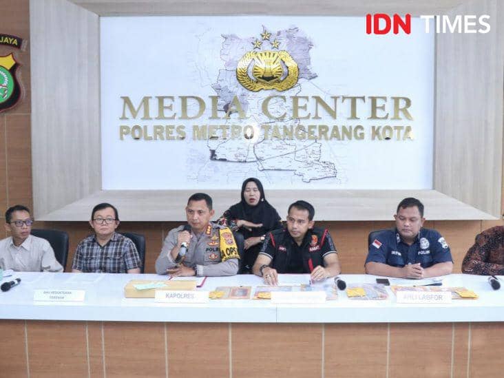 Ironi di Balik Pasutri Tewas Penuh Luka Tusuk di Cipondoh