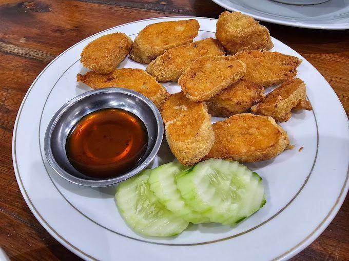 Rumah Makan Bulai, Singkawang (google.com/maps/Song Wee Chew)