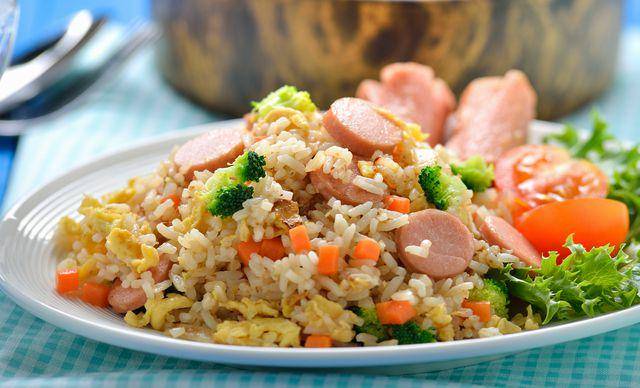 ilustrasi resep nasi goreng rawit (vecteezy.com/sommai)