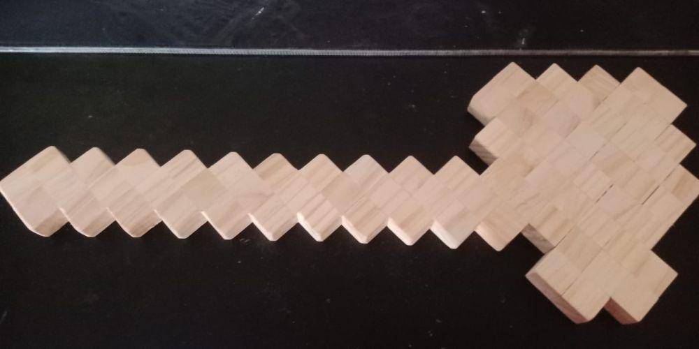 DIY senjata Minecraft versi dunia nyata (reddit.com/AimlessXY)