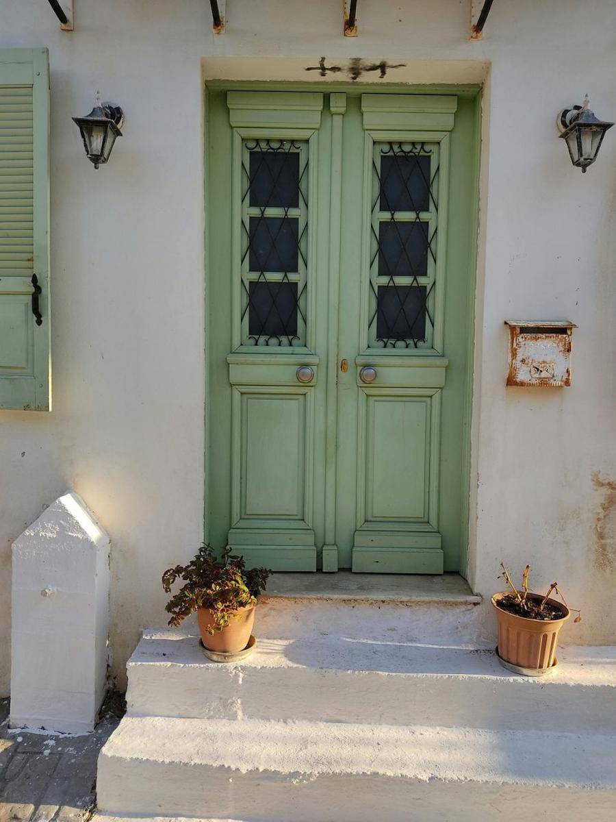 inspirasi pintu gaya Victoria (pexels.com/@anastasia-483140955)