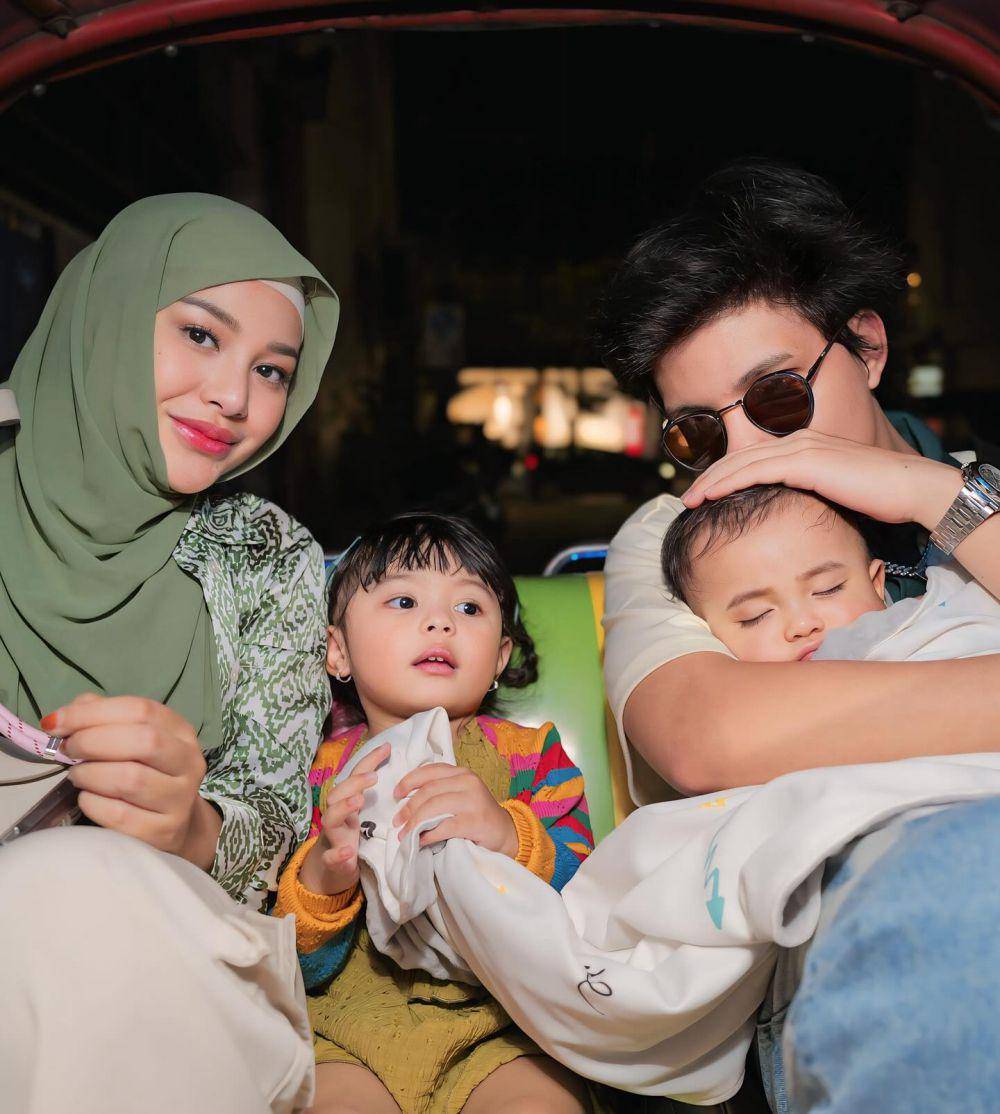 potret keluarga Aurel Hermansyah (instagram.com/aurelie.hermansyah)