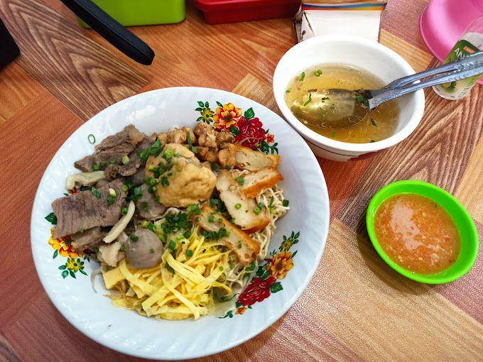 Bakmi Kering Haji Aman, Singkawang (google.com/maps/anung sita)
