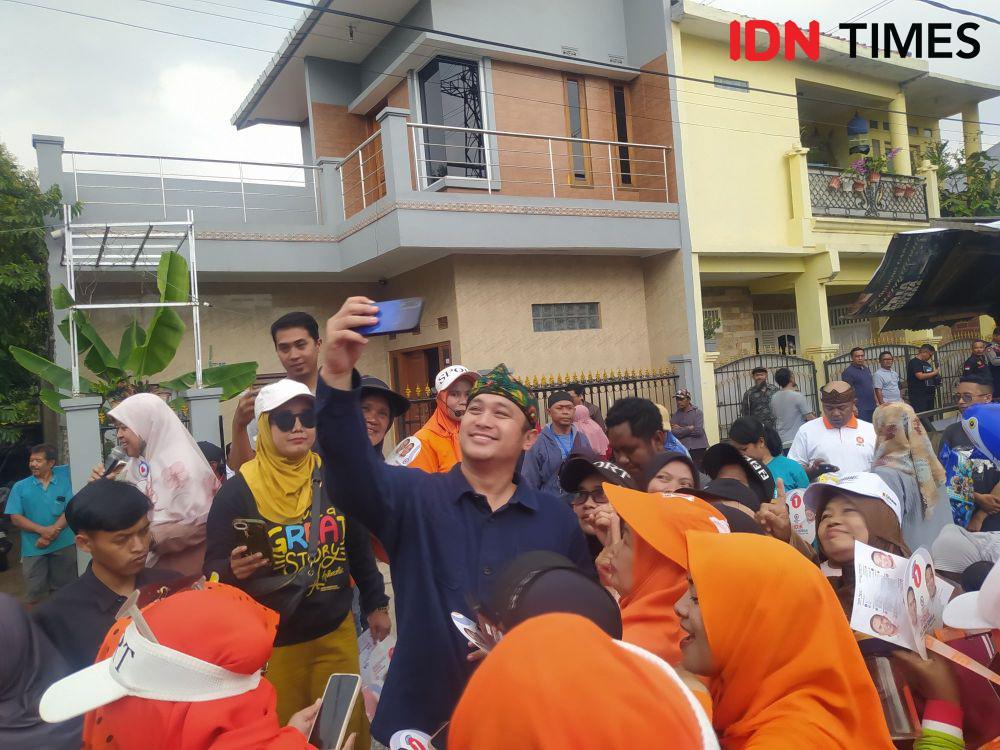 Vakum dari Dunia Hiburan, Gilang Dirga Sibuk Kampanye di Pilkada KBB