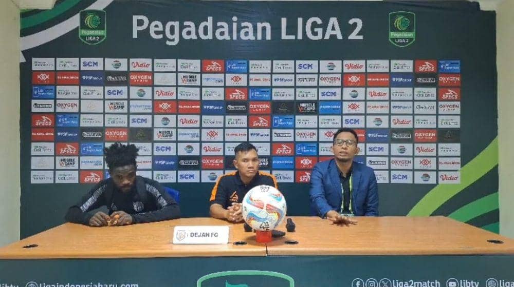 Pelatih Dejan FC Danang Suryadi saat menanggapi gol kedua PSPS Pekanbaru, yang dinilainya berbau offside (IDN Times/ Fanny Rizano)