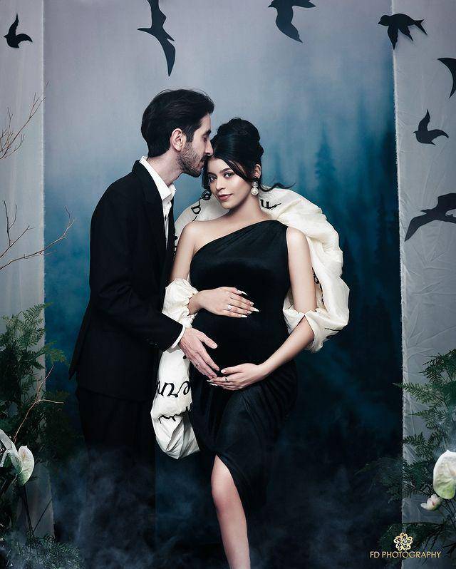 maternity shoot Jharna Bhagwani dan suami (Instagram.com/jharnabhagwani)