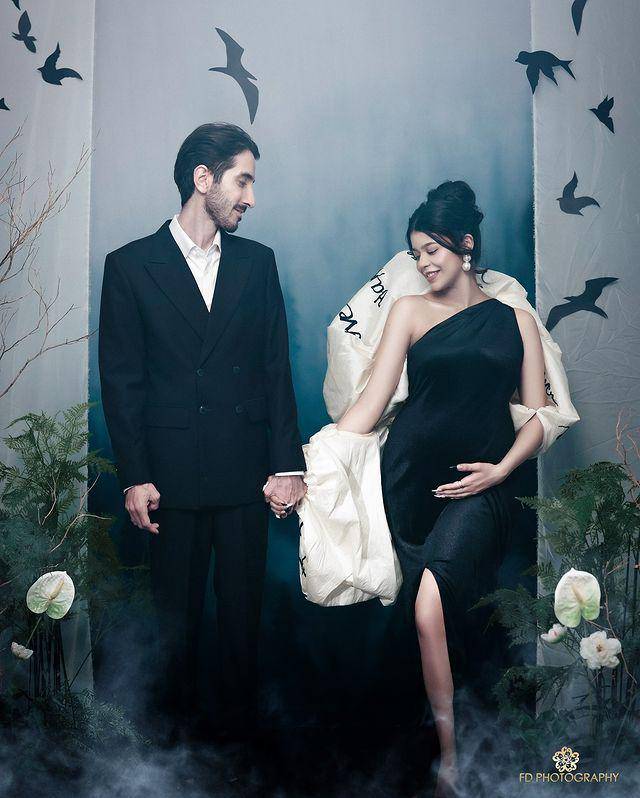 maternity shoot Jharna Bhagwani dan suami (Instagram.com/jharnabhagwani)