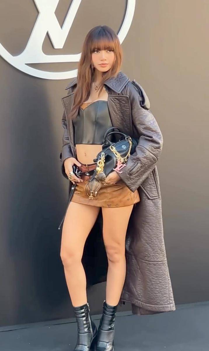 potret Lisa BLACKPINK (instagram.com/eyesmag)