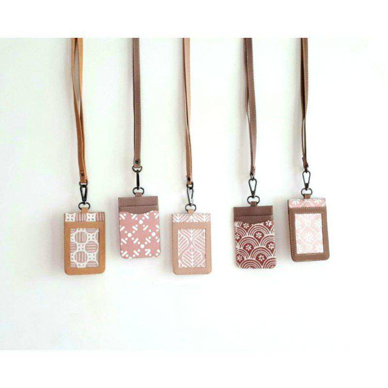 ilustrasi lanyard (shopee.co.id/Bukuku Indonesia Official Shop)