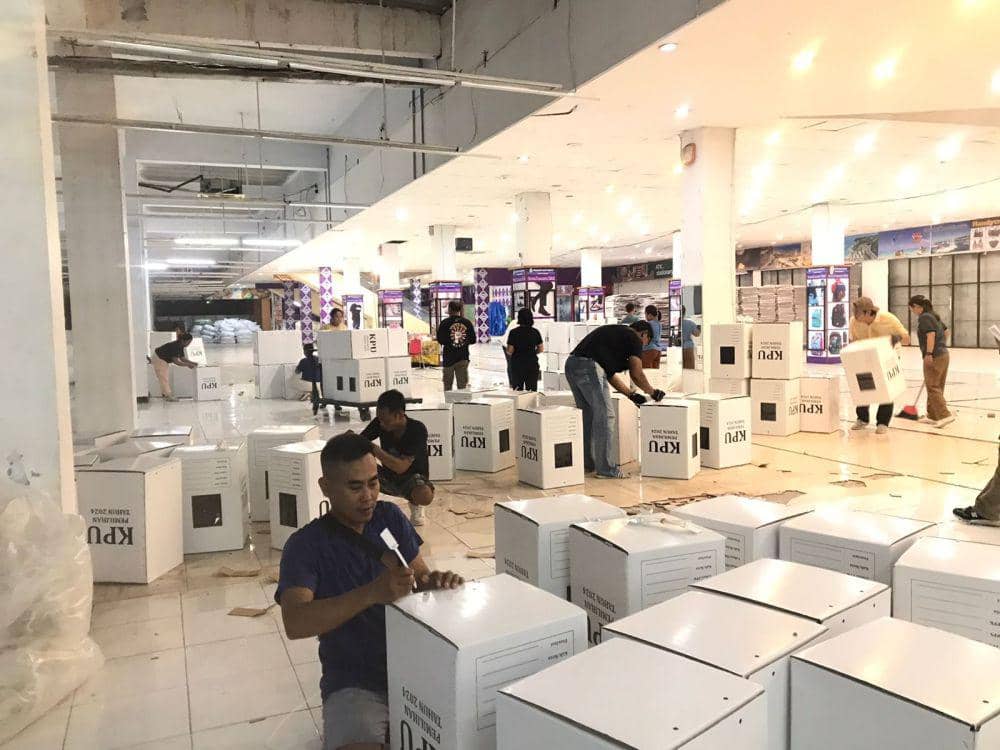 KPU Tabanan Terima Tujuh Item Logistik Pilkada 2024