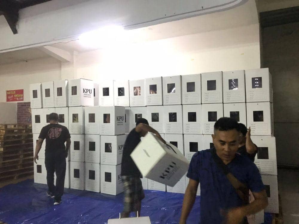 Perakitan kotak suara di Gedung Logistik KPU Tabanan (Dok.IDNTimes/Istimewa)