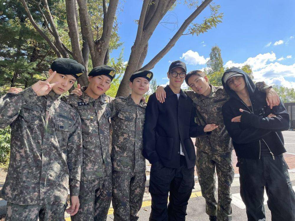 potret Minhyuk MONSTA X keluar wamil (x.com/OfficialMonstaX)