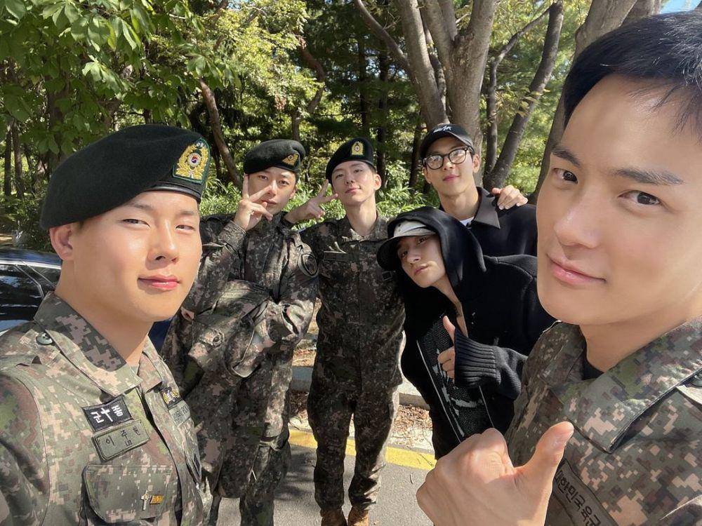 potret Minhyuk MONSTA X keluar wamil (x.com/OfficialMonstaX)
