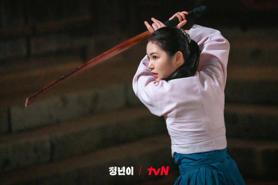potret Shin Ye Eun di drakor Jeongnyeon: The Star Is Born (dok. tvN/Jeongnyeon: The Star Is Born)