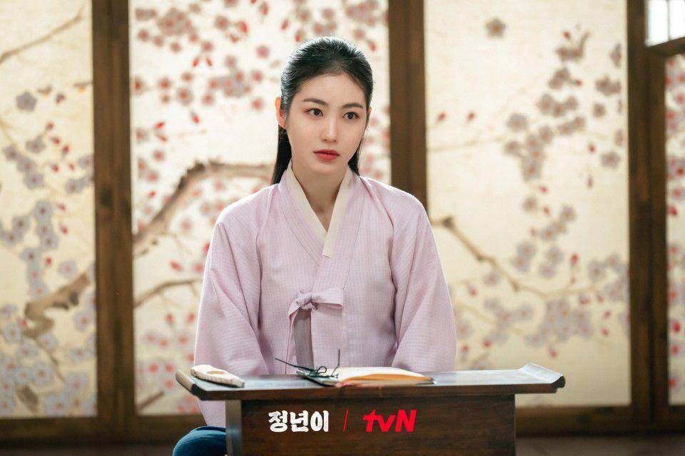 potret Shin Ye Eun di drakor Jeongnyeon: The Star Is Born (dok. tvN/Jeongnyeon: The Star Is Born)