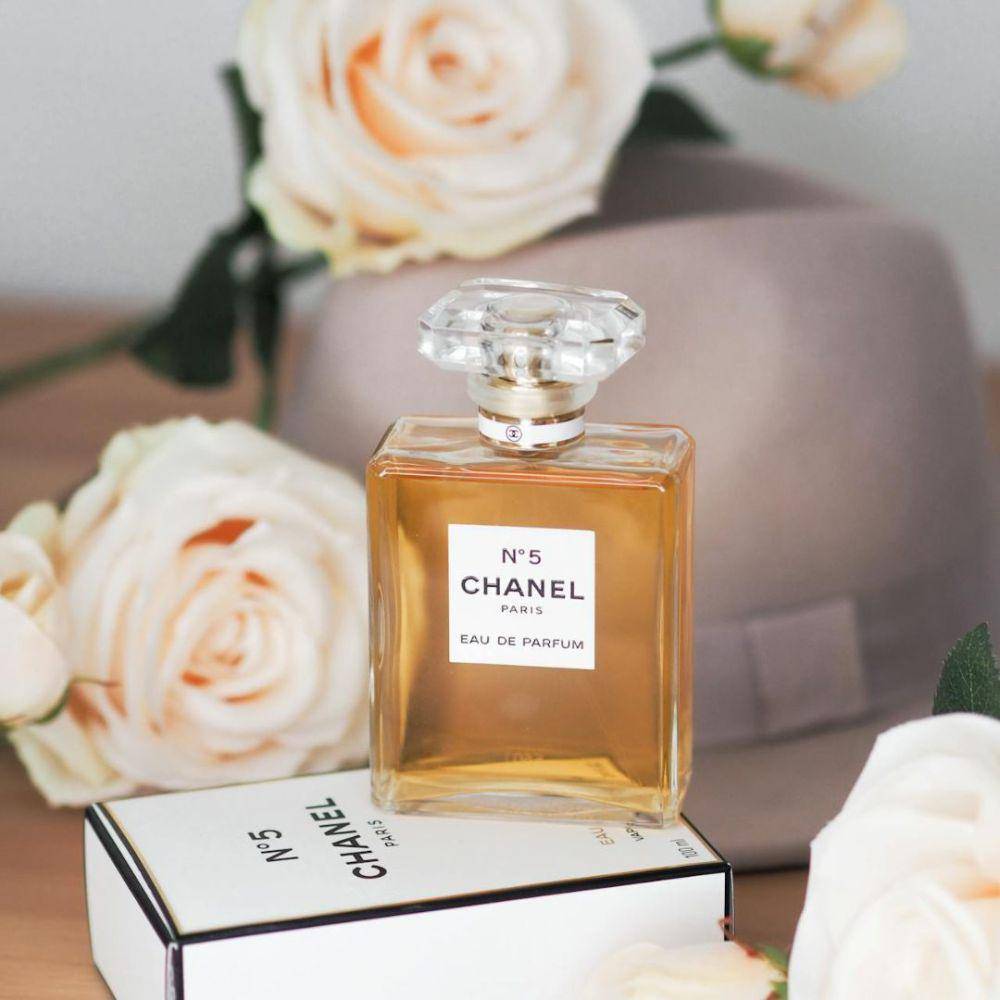 ilustrasi parfum (pexels.com/Laura Chouette)