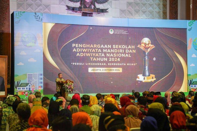 SMA Negeri 40 Jakarta dinobatkan sebagai Sekolah Adiwiyata (Sekolah Berbasis Lingkungan) tingkat Nasional tahun 2024.