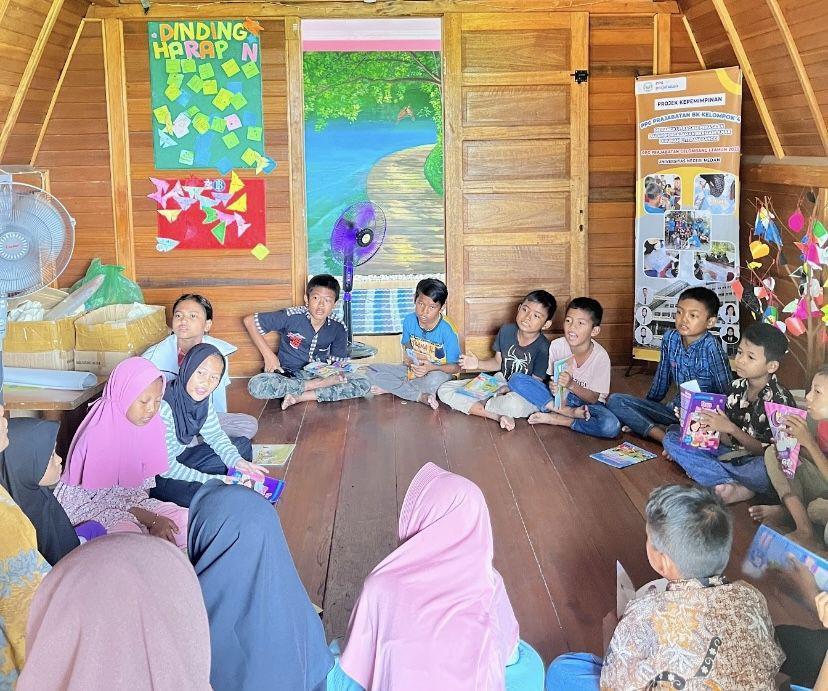 Rumah Literasi Ranggi Memikat Generasi Muda Gemar Belajar Dongeng