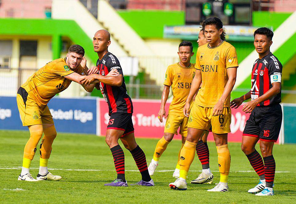 Persekat Tegal dalam laga melawan Bhayangkara FC pada pekan keempat Grup 2 di Liga 2 Indonesia 2024/2025. (instagram.com/bhayangkarafc)