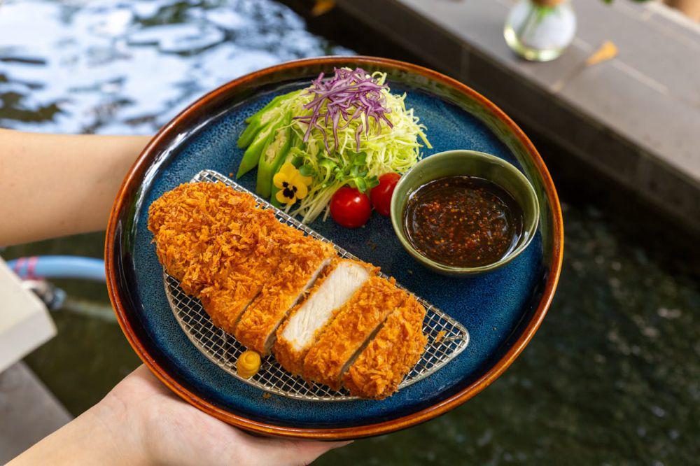 5 Restoran Tonkatsu Paling Enak di Malaysia, Kriuknya Bikin Nagih!