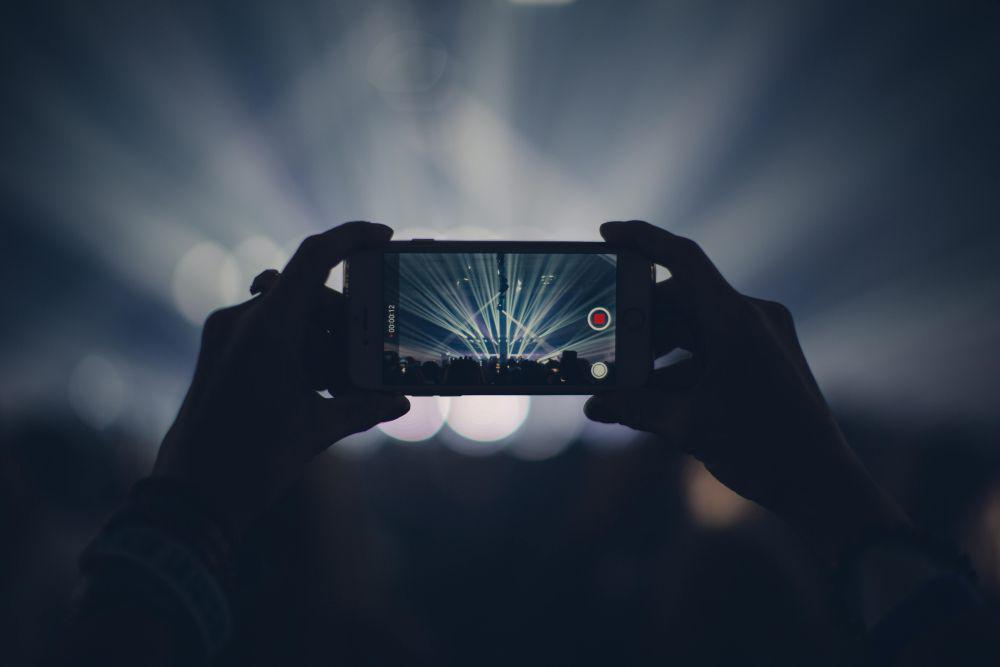 5 Smartphone dengan Layar Super Lega, Pengalaman Visual Maksimal