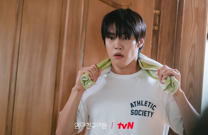 still cut drakor Love Next Door (dok. tvN/Love Next Door)
