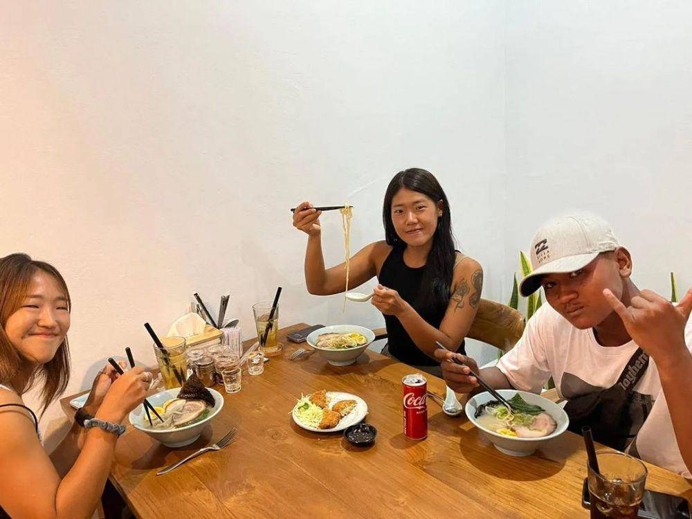 suasana di Gold n Club (instagram.com/gold_nclub)
