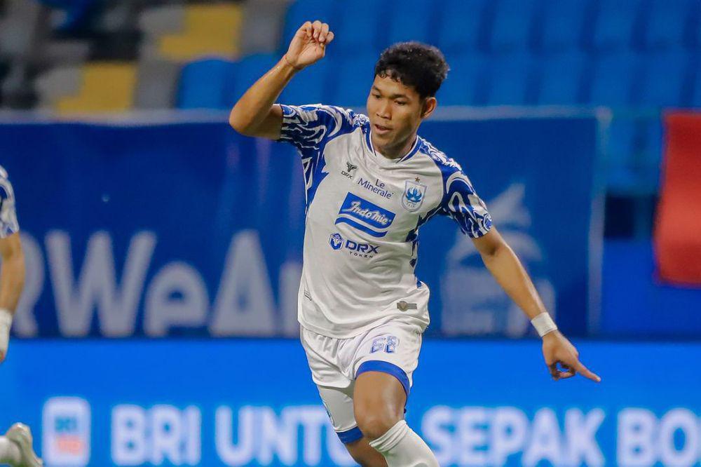 Tri Setiawan (instagram.com/psisfcofficial)