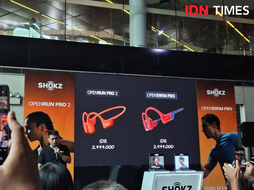 SHOKZ OpenRun Pro 2 dan OpenSwim Pro (IDN Times/Fatkhur Rozi)