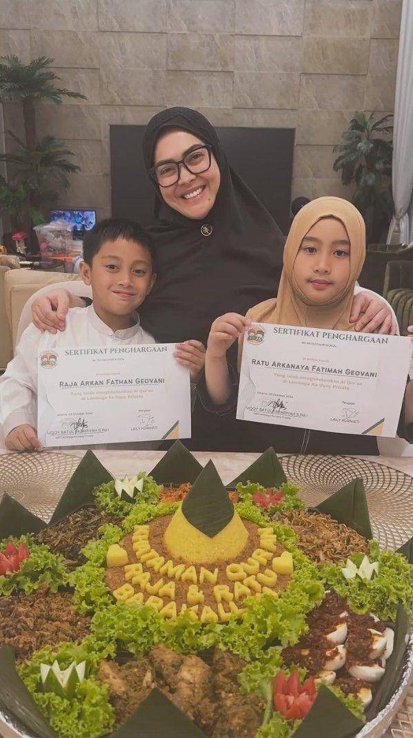 potret syukuran khataman Alquran keponakan Syahrini (instagram.com/syh55)