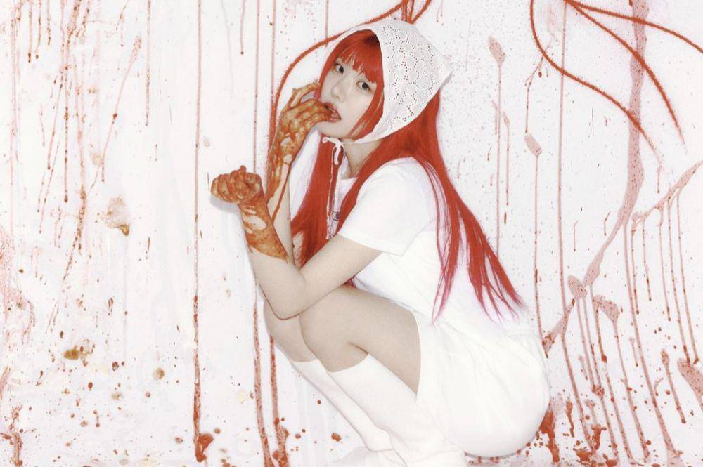 potret Hina QWER di mini album Algorithm's Blossom (instagram.com/qwerband_official)