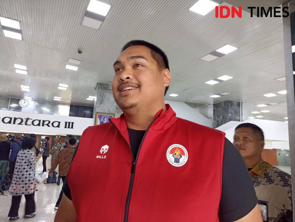 Menpora RI Dito Ariotedjo menemui Wakil Ketua DPR RI Sufmi Dasco Ahmad di Kompleks Parlemen Jakarta. (IDN Times/Amir Faisol)