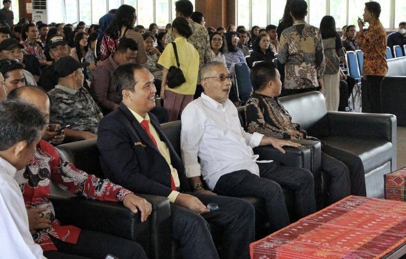 Ikatan Mahasiswa Peduli Keadilan (IMPK) Fakultas Hukum Universitas HKBP Nomensen menggelar Diskusi Publik Calon Wali Kota dan Wakil Wali Kota Medan 2024 (Dok. Istimewa)
