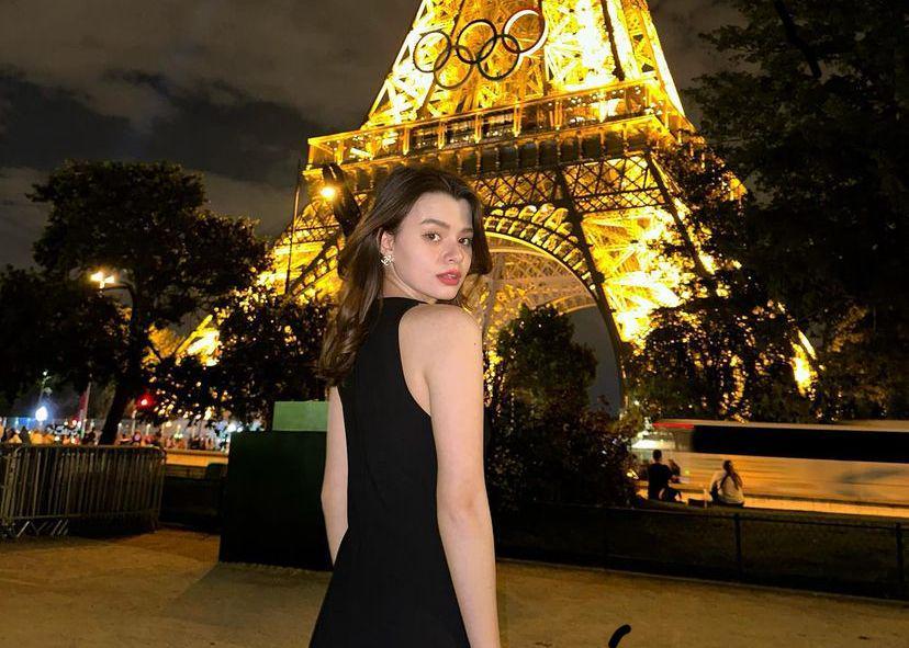 7 Potret Becky Armstrong di Paris Fashion Week 2024, Jadi Chanel Girl!