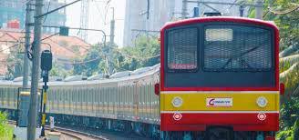 Ada HUT ke-79 TNI, Penumpang KRL di Manggarai Tembus 88 Ribu