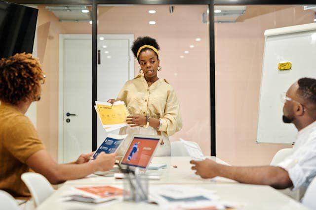 ilustrasi kemampuan presentasi (pexels.com/Darlene Alderson)