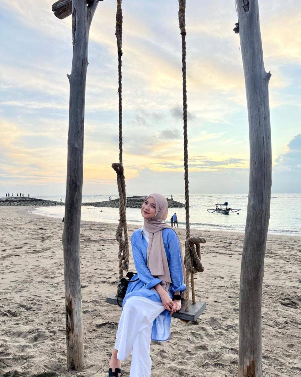 Rekomendasi Hang Out Outfit ala Nashwa Zahira (instagram.com/nashwaaaz)