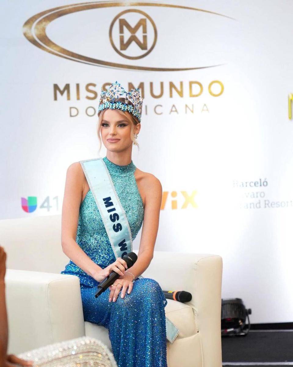 Potret Kunjungan Miss World 2024 Krystyna Pyszkova ke Rep. Dominika (Instagram.com/missworld)