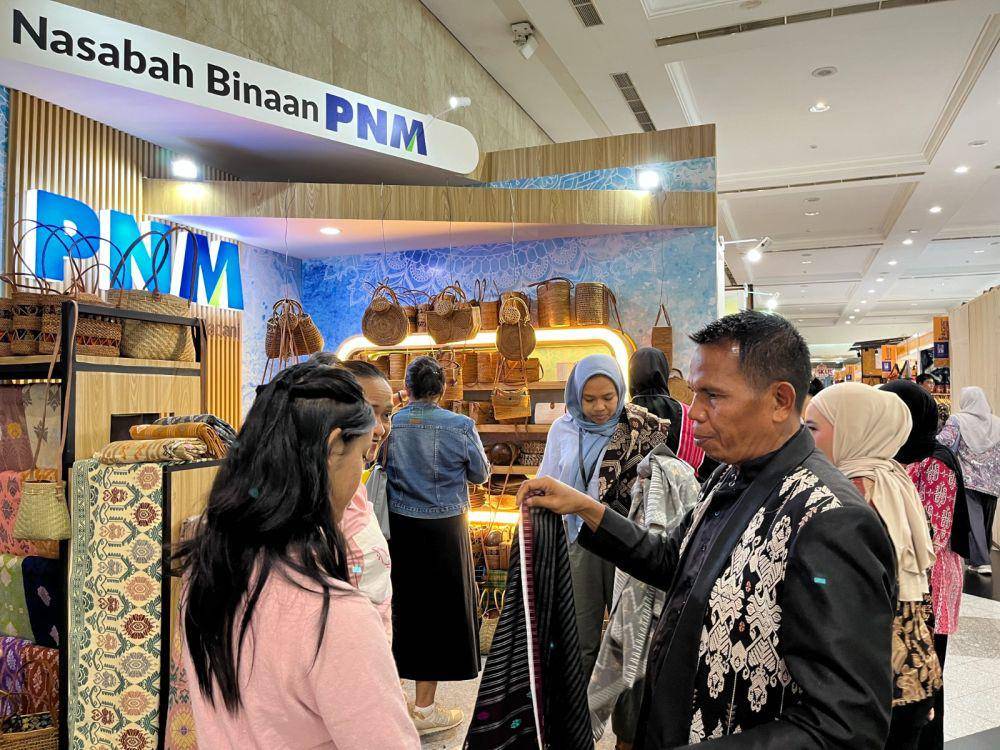 PNM) kembali mengajak nasabah PNM Mekaar unggulan untuk berpartisipasi dalam International Handicraft Trade Fair INACRAFT 2024. (Dok. PNM)